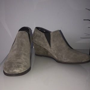 The Flexx Suede Wedge bootie